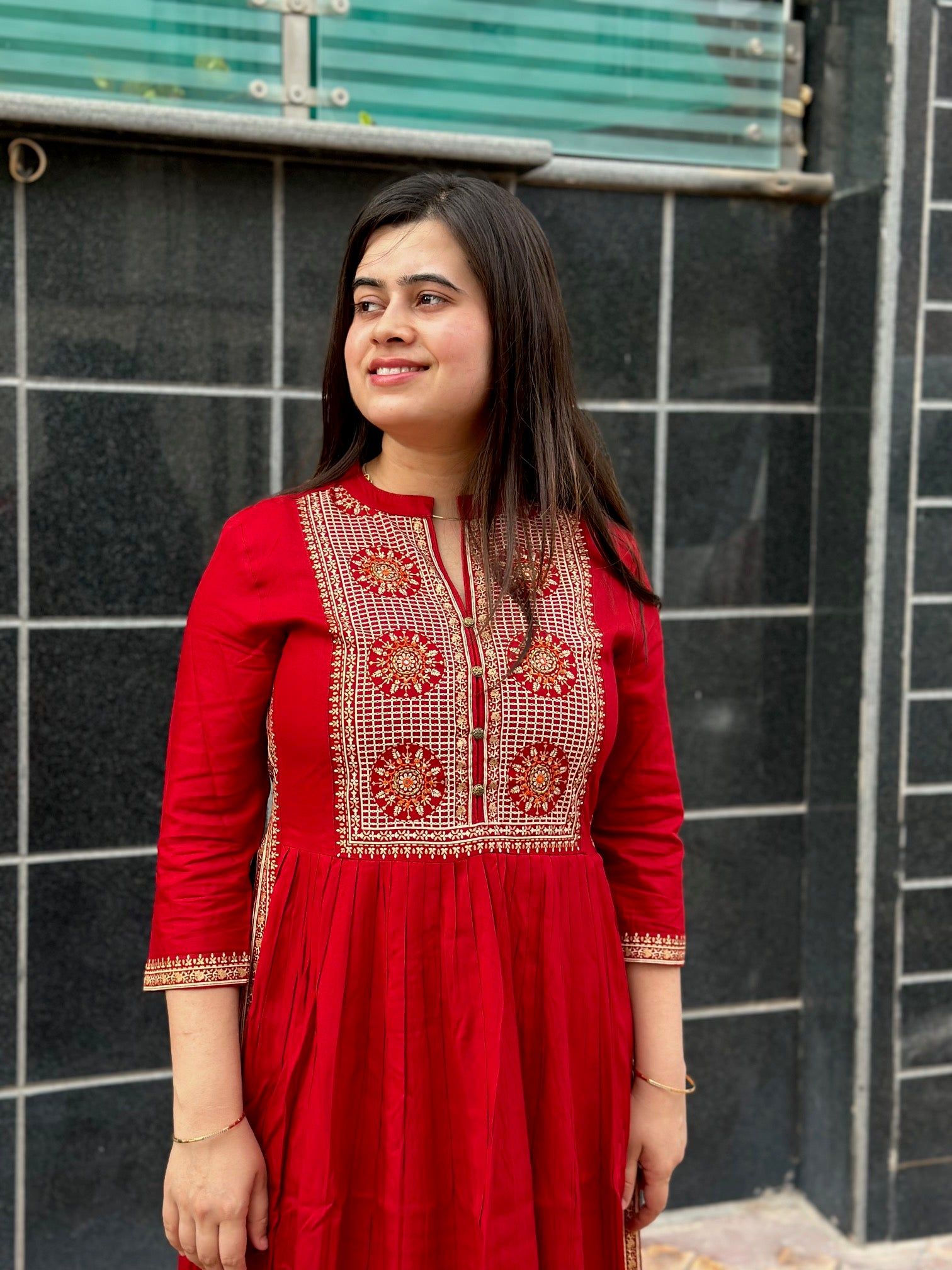 Naira cut Kurti D5 Red - Vijay Laxmi